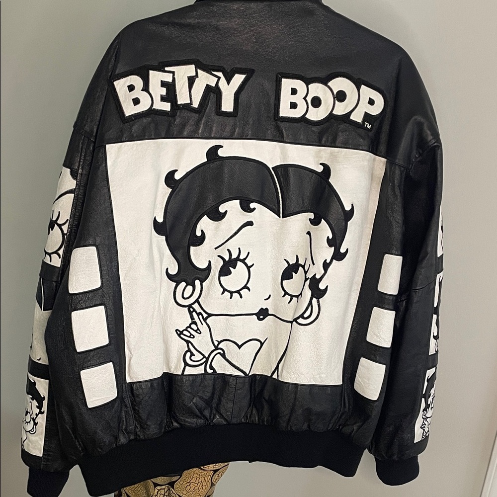 Vintage Betty Boop leather Jacket - Black and White Graphic